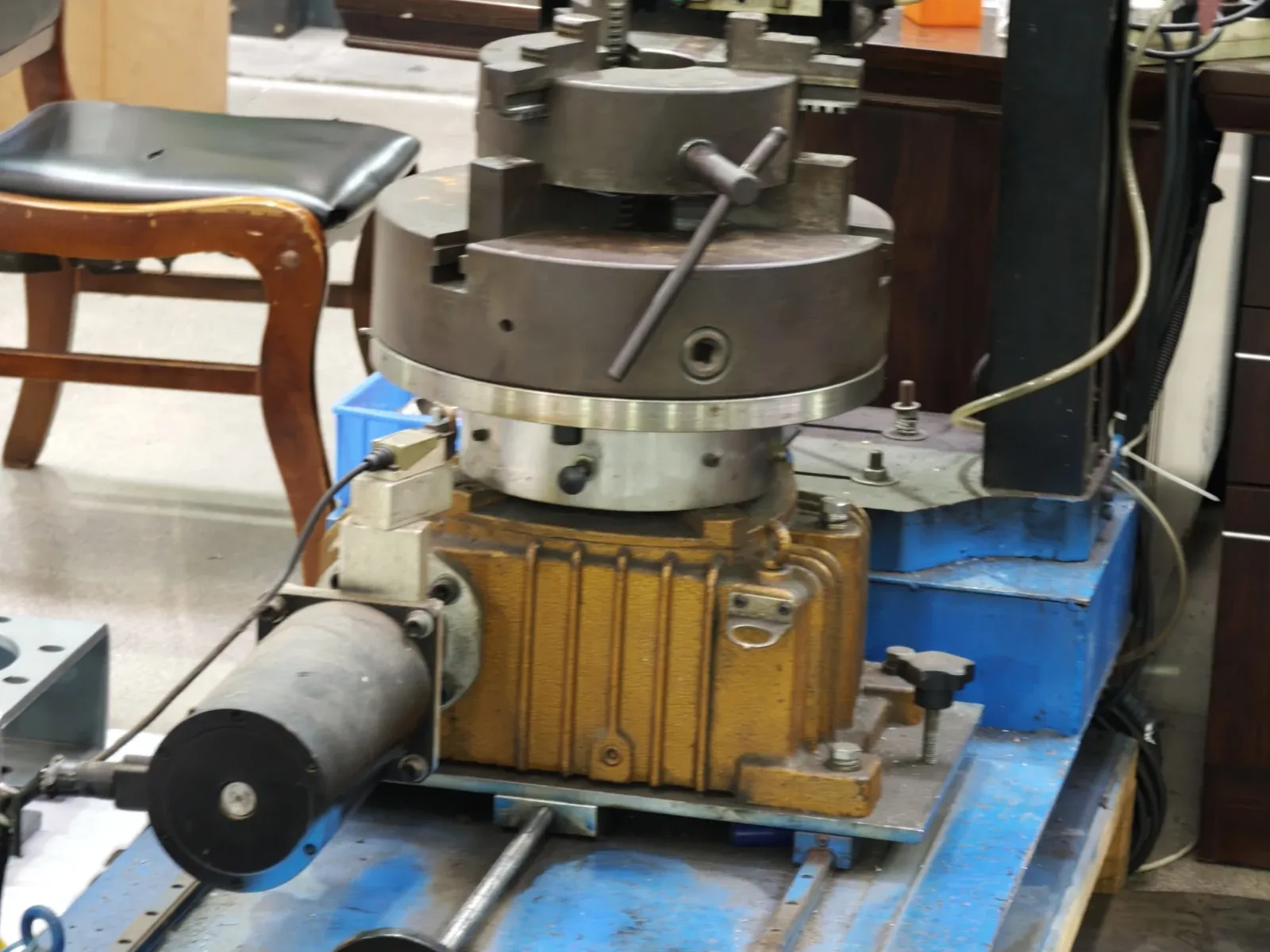 Machining fixtures and tooling for valve bodies