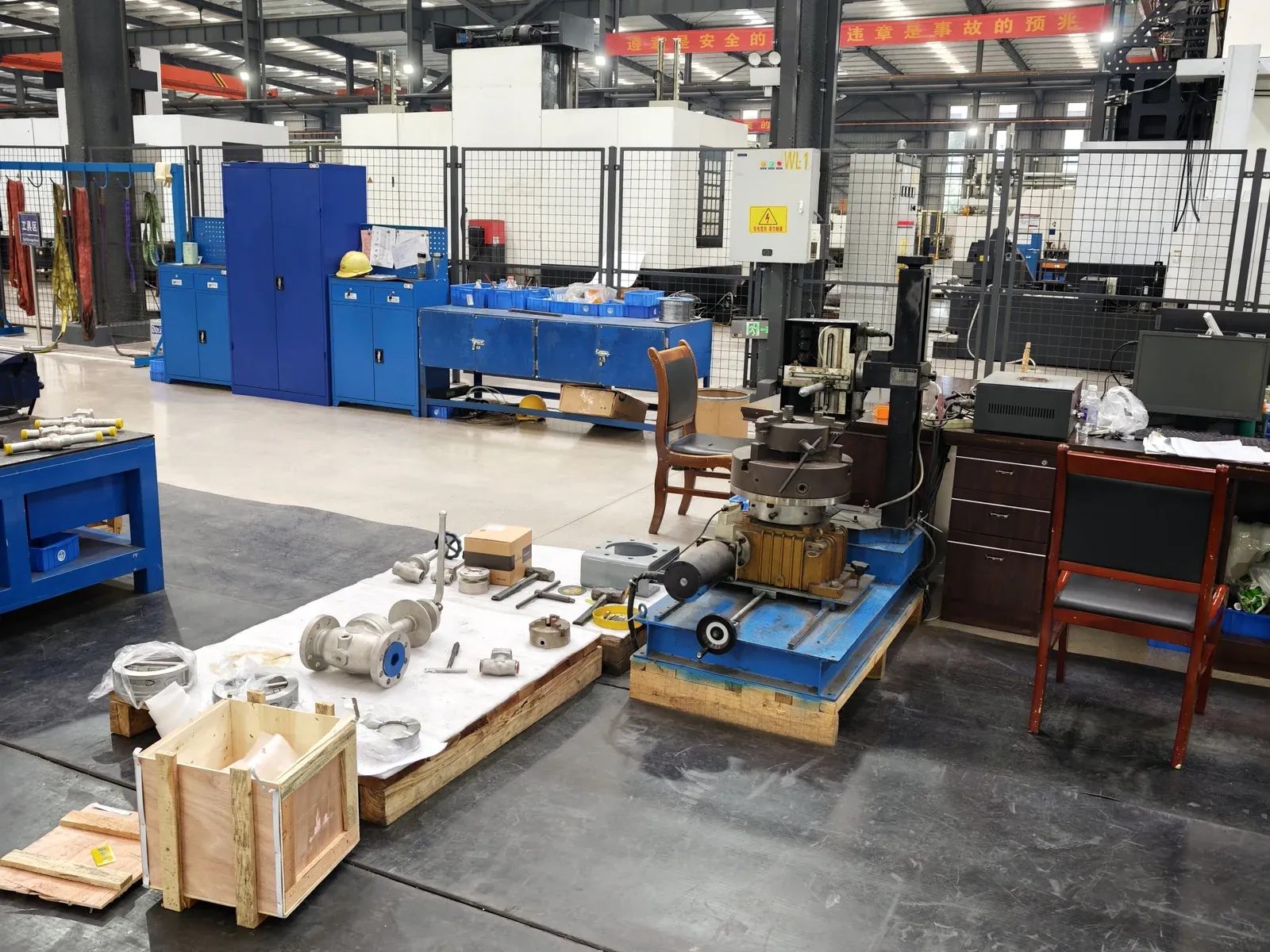 Assembly and pressure-testing station with gauges and valve components