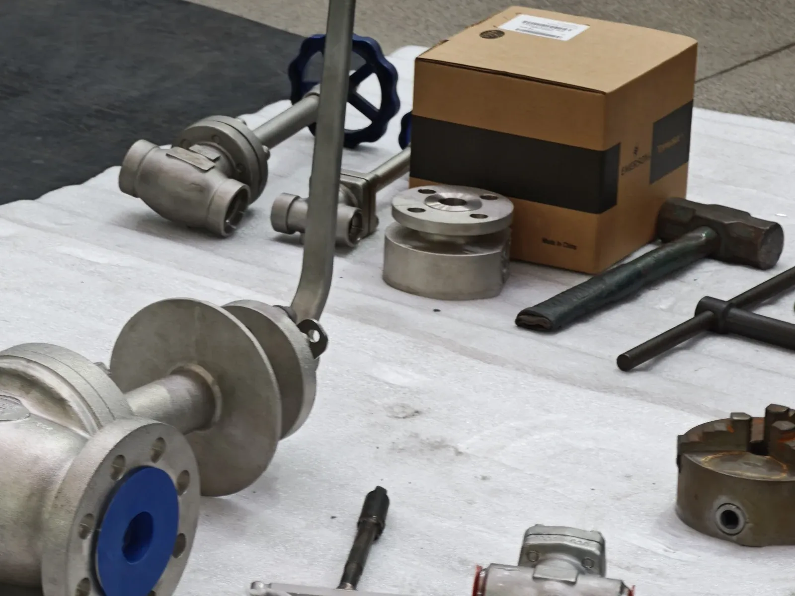 Compact small-bore cryogenic needle and screwed-end valves on the shop floor